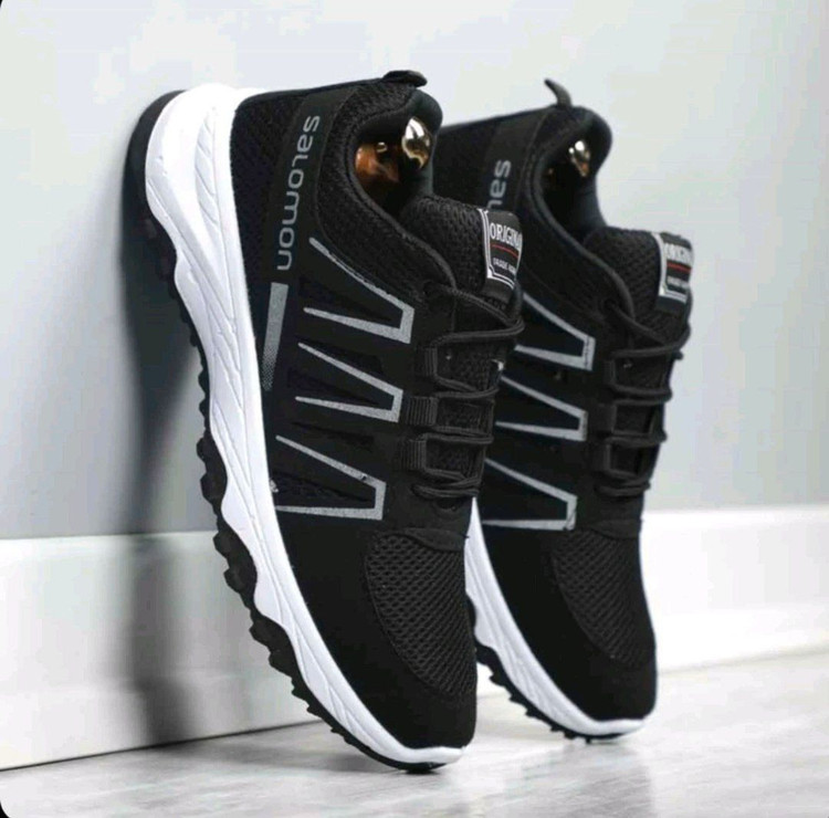 کفش اسپرت مردانه مدل سالامون👟🔥 ✅جنس رویه پارچه و فابیلاک ✅زیره از جنس pu تزریق مستقیم