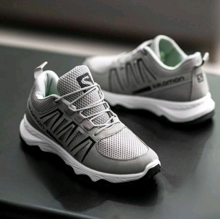 کفش اسپرت مردانه مدل سالامون👟🔥 ✅جنس رویه پارچه و فابیلاک ✅زیره از جنس pu تزریق مستقیم
