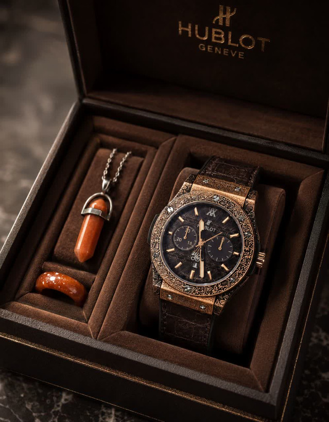 ew collection Hublot Clasico ساعت هابلوت موتور ژاپن طراحی ویژه صفحه بند رابر۲ لایه مخملی آنتی آلرژی قاب پشت حک شده قفل استیل کلیپسی هابلوت ضدآب