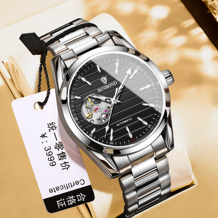 ☑️BIN BOND 《highe quality》 Original watch ⌚️بین باند مدلی نو مناسب آقایان سبک تجاری موتور اتوماتیک مقاوم دربرابر آب برندشرکتی اوریجینال پشت قاب نمایشگر موتور کارت گارانتی ضخامت ۱۴میل قطر صفحه ۴۳میل بند استیل فولاد شیشه سافایر شب نما قفل