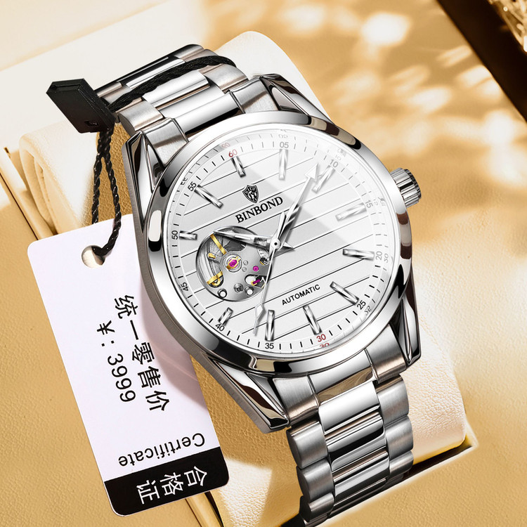 ☑️BIN BOND 《highe quality》 Original watch ⌚️بین باند مدلی نو مناسب آقایان سبک تجاری موتور اتوماتیک مقاوم دربرابر آب برندشرکتی اوریجینال پشت قاب نمایشگر موتور کارت گارانتی ضخامت ۱۴میل قطر صفحه ۴۳میل بند استیل فولاد شیشه سافایر شب نما قفل