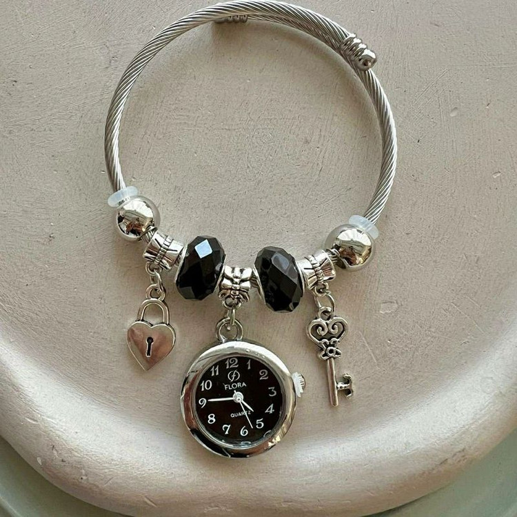 bangle با طراحی جدید و فانتزی برای خانمها #مجلسی موتور شرکتی بند النگویی بند استیل