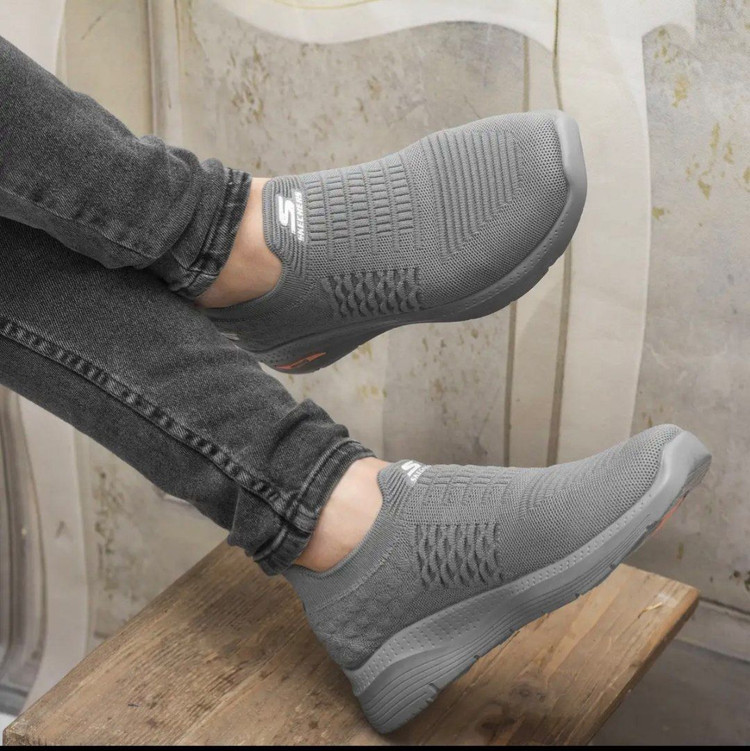 کفش جدید مردانه مدل بافت اسکیچرز 👟 ✅جنس رویه بافت پارچه درجه یک ✅زیره pu (پلی اورتان) ✅️سایزبندی 41 تا 45 ✅کفی طبی ✅قابل شستشو 💰پورسانت عالی💰 🚀 #کتونی_مردانه#کفش_مردانه