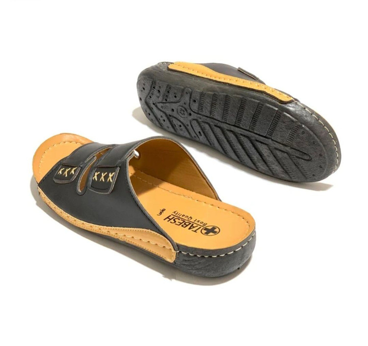 🆔 شناسه :764570 نام : صندل مردانه مدل آفتاب 👞 ✅جنس رویه چرم صنعتی ✅زیره از جنس پی یو ✅ دور دوخت شده ✅️