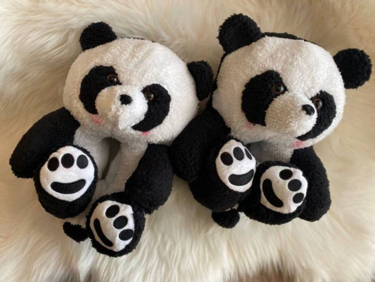 اخه ببین چی شارژ شده🤩🥹🥰😍 ✅کار وارداتی✌🏻 ✅کیفیت تظمینی👍🏻 ✅سایز بندی فری ۳۶ تا ۴۱ ✅زیره زدلغزش