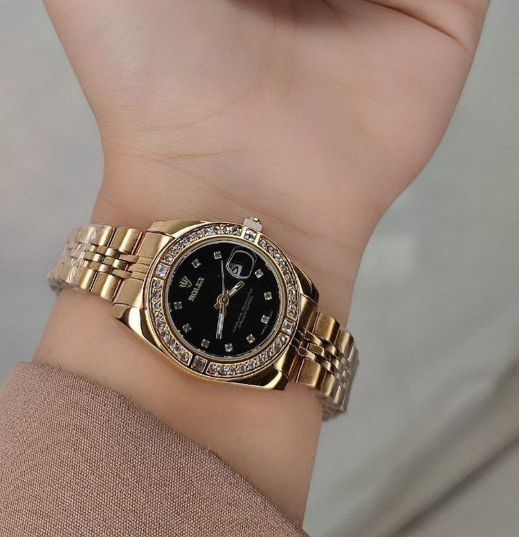 Rolex رولکس dajust دورنگین موتور ضدآب دارای روزشمار مارک حک شده رولکس بر روی پیچ تنظیم بند استیل رنگ ثابت شیشه (تلسکوپی) کریستال ضدخش