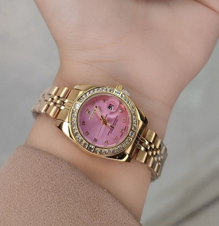Rolex رولکس dajust دورنگین موتور ضدآب دارای روزشمار مارک حک شده رولکس بر روی پیچ تنظیم بند استیل رنگ ثابت شیشه (تلسکوپی) کریستال ضدخش