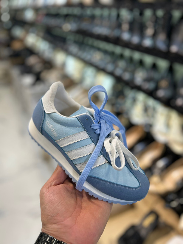 #کتونی مدل Adidas🎀🎀 جدید 😍 زیره بتا ✌️ کیفیت عالی و رویه چرم هورس سبک و نرم قالب استاندارد