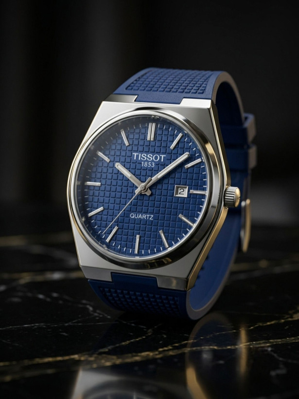 کد 2895 مردانه برند تیسوت TISSOT باکیفیت بند سیلیکونی طراحی خاص و زیبا موتور کوارتز قفل سگگی دارای روز شمار