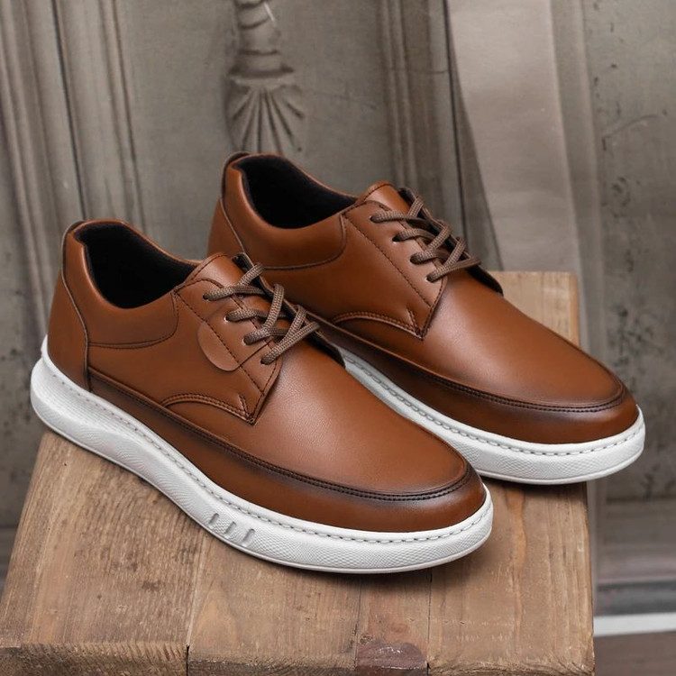 کفش مردانه مدل آلبرت🔥👟 ✅جنس رویه چرم صنعتی لکسوس ✅زیره از جنس پلیمر دور دوخت شده