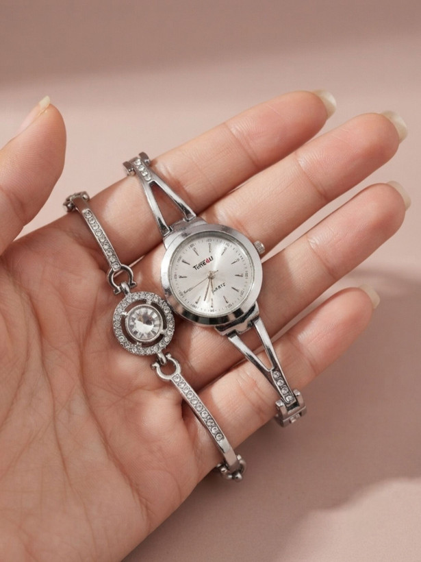 کد 2970 ساعت زنانه ست دستبندی برند TIME4U ✅ باکیفیت ( سفارشی ) ✅ ضد آب ( واشر دار ) ست دستبند طراحی خاص، زیبا ظریف قفل دستبندی موتور کوارتز 