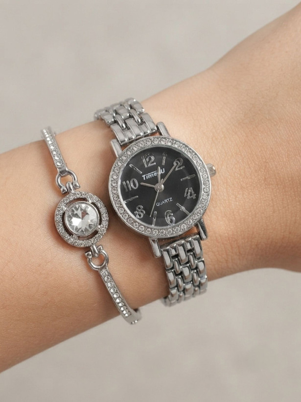 کد 2970 ساعت زنانه ست دستبندی برند TIME4U ✅ باکیفیت ( سفارشی ) ✅ ضد آب ( واشر دار ) ست دستبند طراحی خاص، زیبا ظریف قفل دستبندی موتور کوارتز 