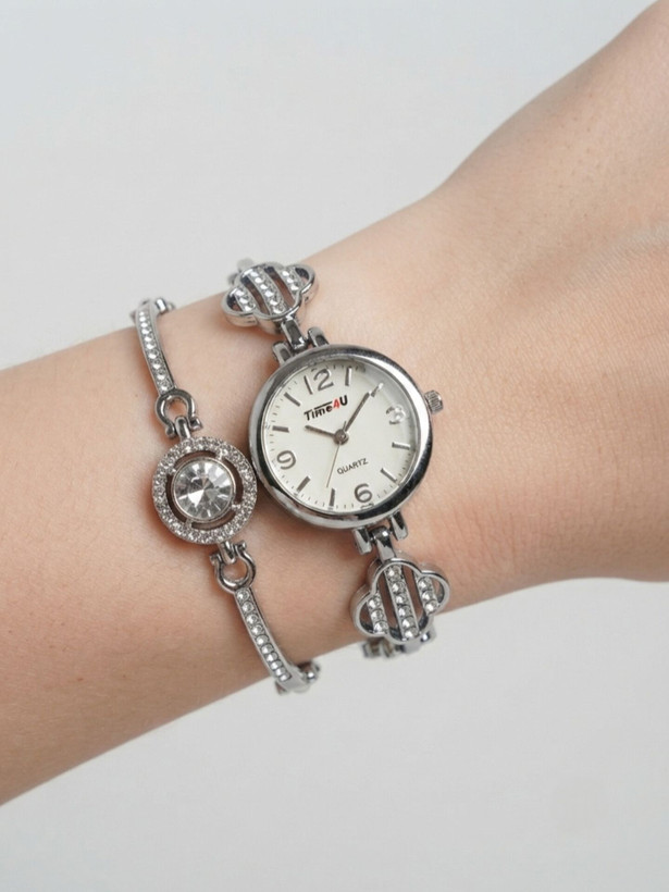 کد 2970 ساعت زنانه ست دستبندی برند TIME4U ✅ باکیفیت ( سفارشی ) ✅ ضد آب ( واشر دار ) ست دستبند طراحی خاص، زیبا ظریف قفل دستبندی موتور کوارتز 