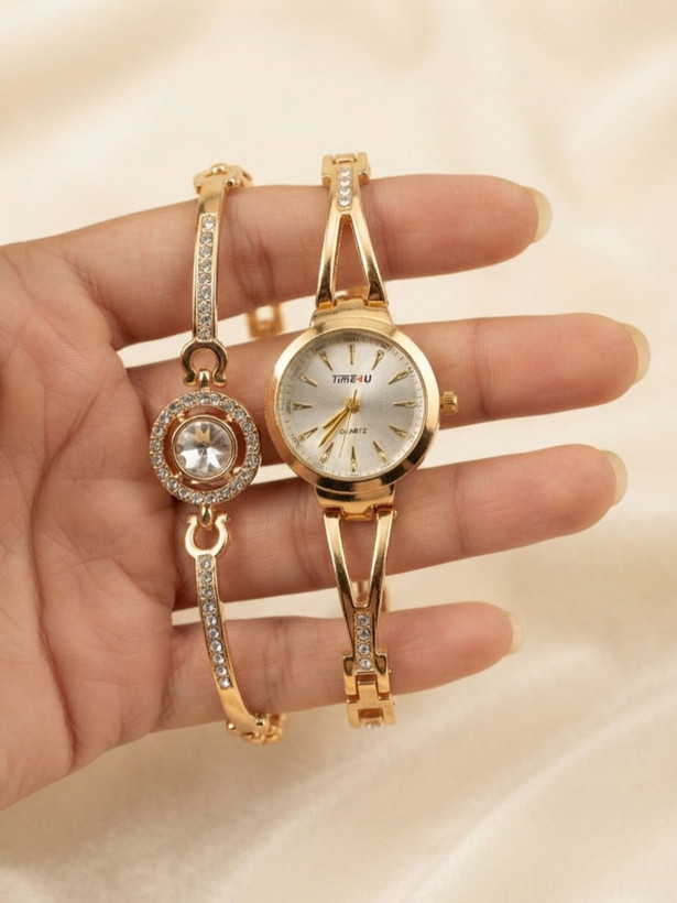 کد 2970 ساعت زنانه ست دستبندی برند TIME4U ✅ باکیفیت ( سفارشی ) ✅ ضد آب ( واشر دار ) ست دستبند طراحی خاص، زیبا ظریف قفل دستبندی موتور کوارتز 