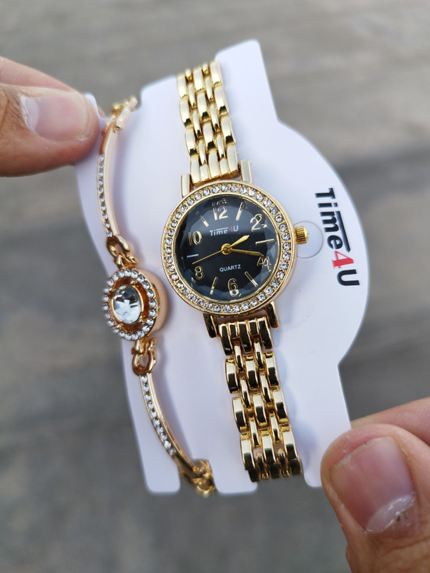 کد 2970 ساعت زنانه ست دستبندی برند TIME4U ✅ باکیفیت ( سفارشی ) ✅ ضد آب ( واشر دار ) ست دستبند طراحی خاص، زیبا ظریف قفل دستبندی موتور کوارتز 